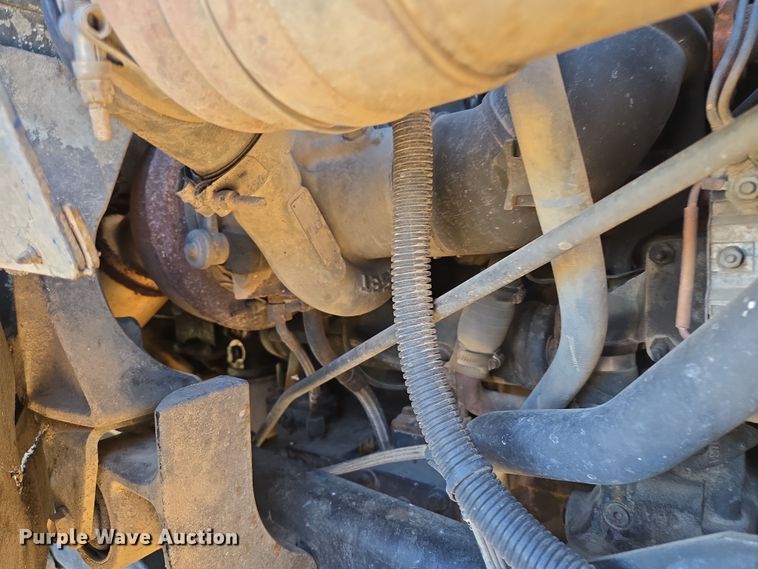 image for item DP6246 2005 International 7600 6x4 silage truck