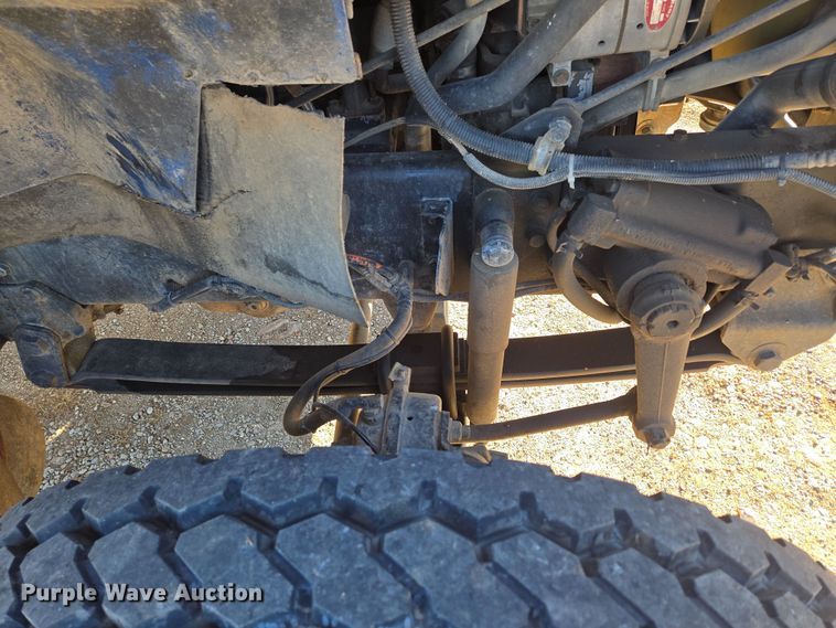 image for item DP6246 2005 International 7600 6x4 silage truck