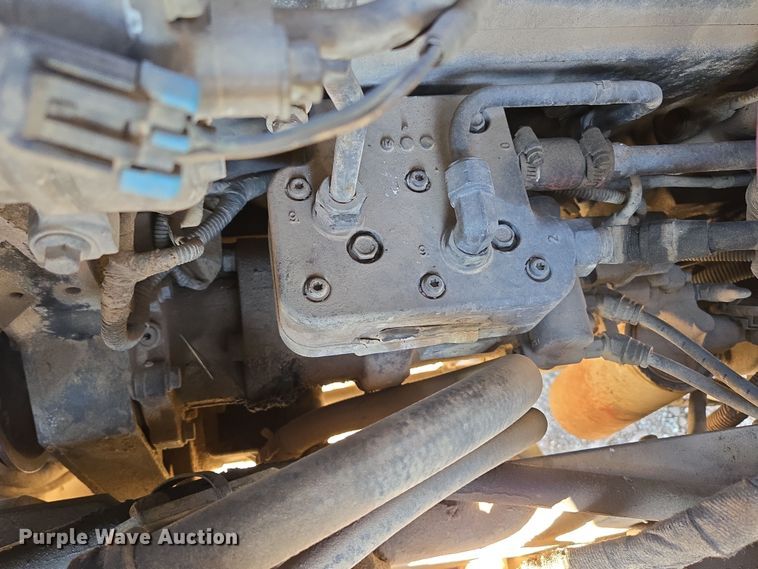 image for item DP6246 2005 International 7600 6x4 silage truck