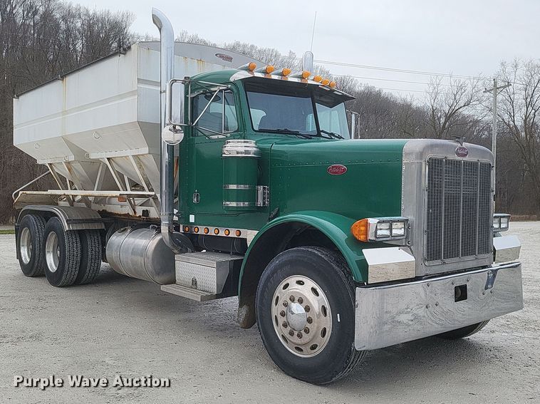 image for item DQ3865 1989 Peterbilt 379 glider kit fertilizer delivery truck