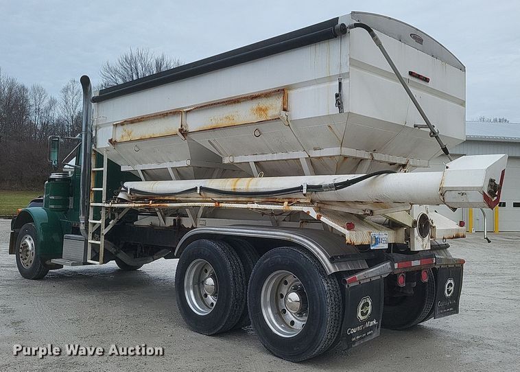 image for item DQ3865 1989 Peterbilt 379 glider kit fertilizer delivery truck