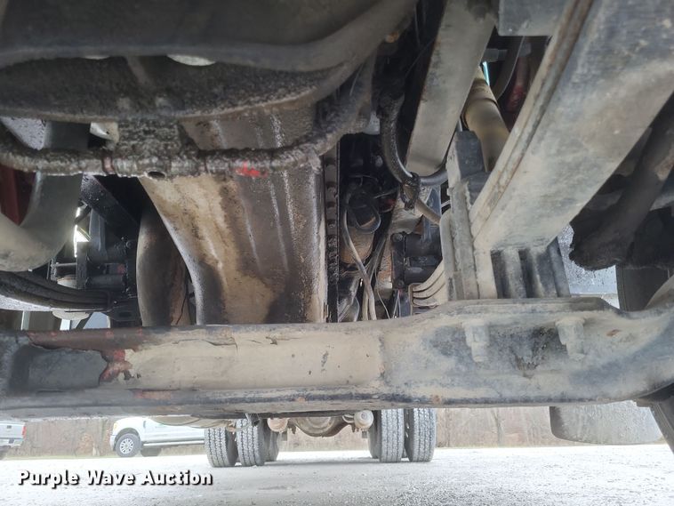 image for item DQ3865 1989 Peterbilt 379 glider kit fertilizer delivery truck