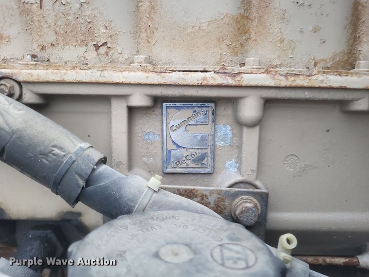 image for item DQ3865 1989 Peterbilt 379 glider kit fertilizer delivery truck