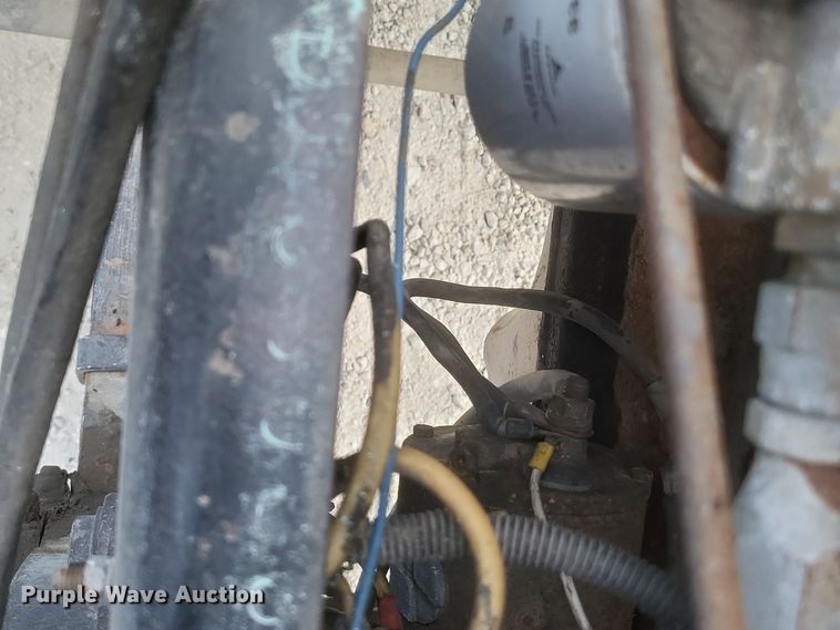 image for item DQ3865 1989 Peterbilt 379 glider kit fertilizer delivery truck