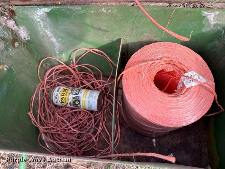 image for item DQ6498 John Deere small square baler