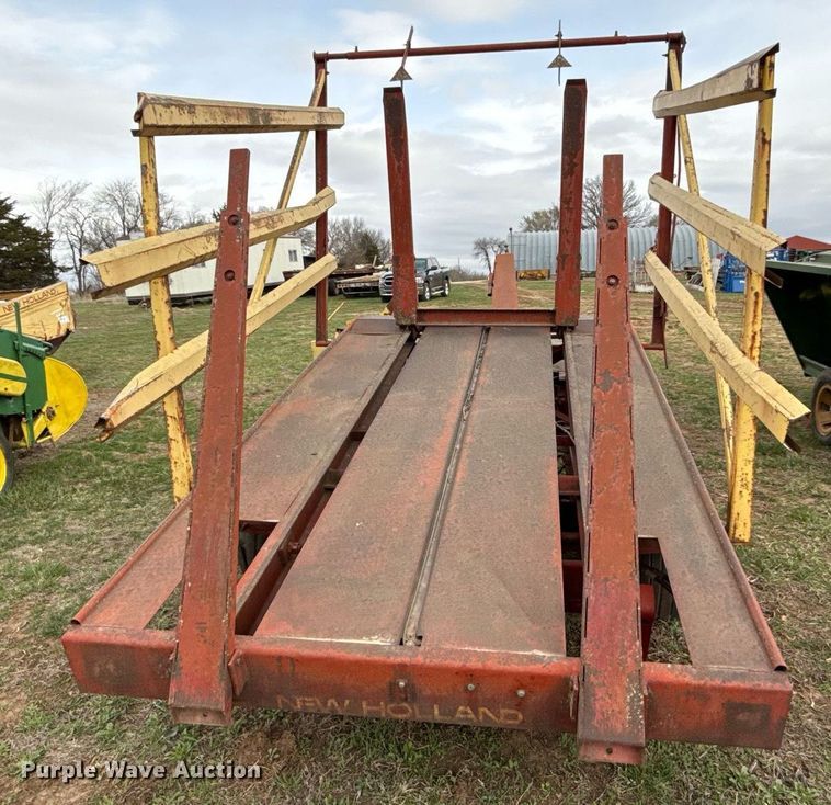 image for item DQ6499 New Holland Stackliner 1012 bale stacker