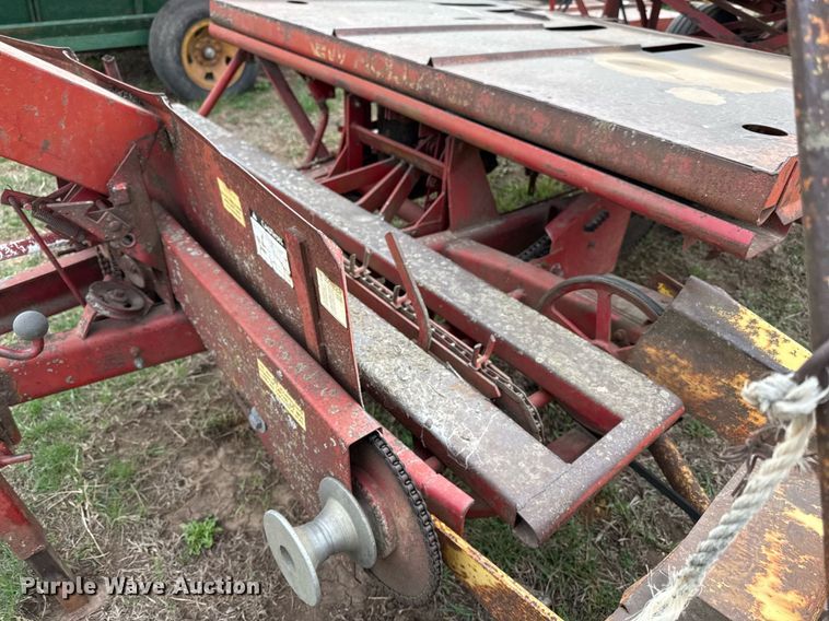 image for item DQ6499 New Holland Stackliner 1012 bale stacker