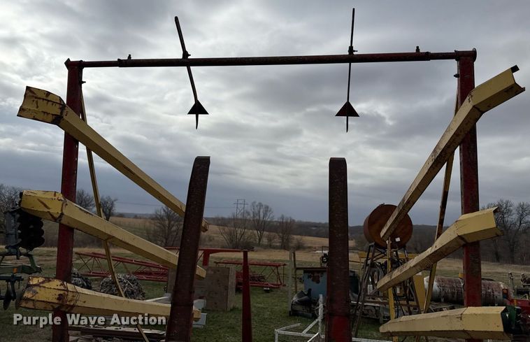 image for item DQ6499 New Holland Stackliner 1012 bale stacker