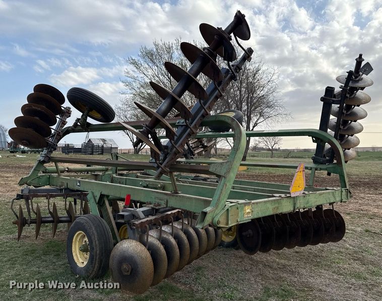 image for item DQ6503 John Deere 235 disk