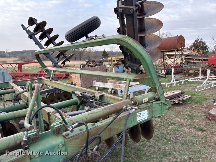 image for item DQ6503 John Deere 235 disk