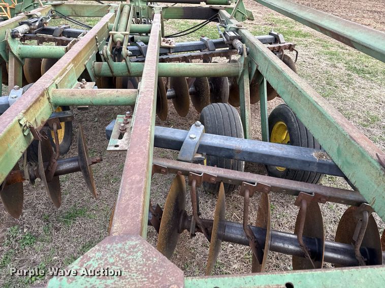 image for item DQ6503 John Deere 235 disk