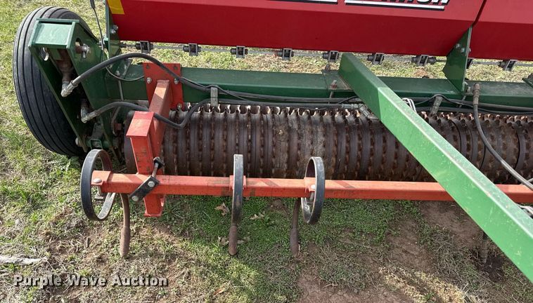 image for item DQ6507 Brillion SS10 grain drill