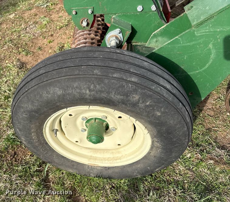 image for item DQ6507 Brillion SS10 grain drill