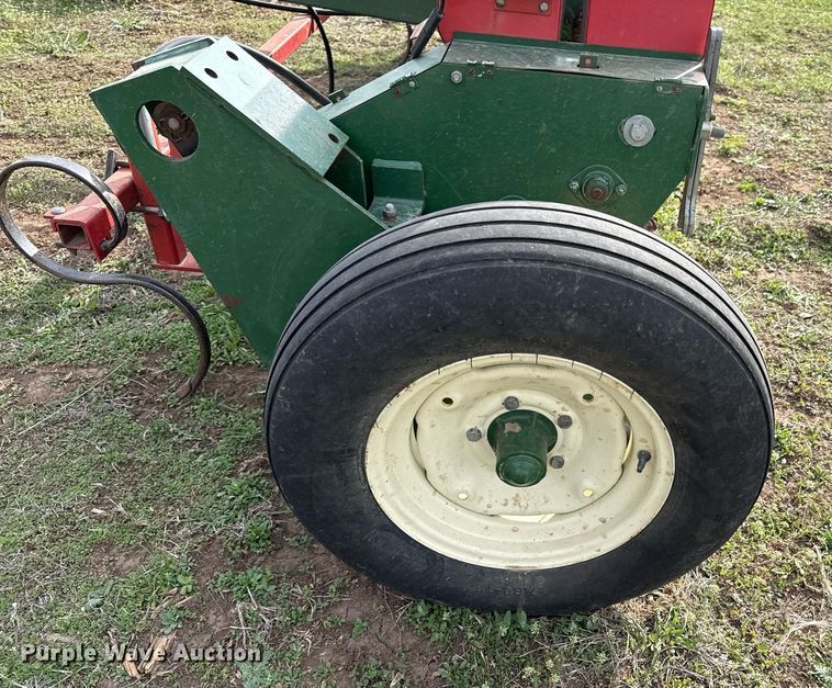 image for item DQ6507 Brillion SS10 grain drill