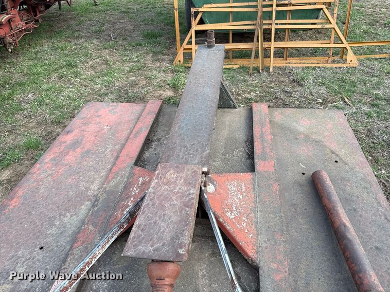 image for item DQ6509 Three point attachments