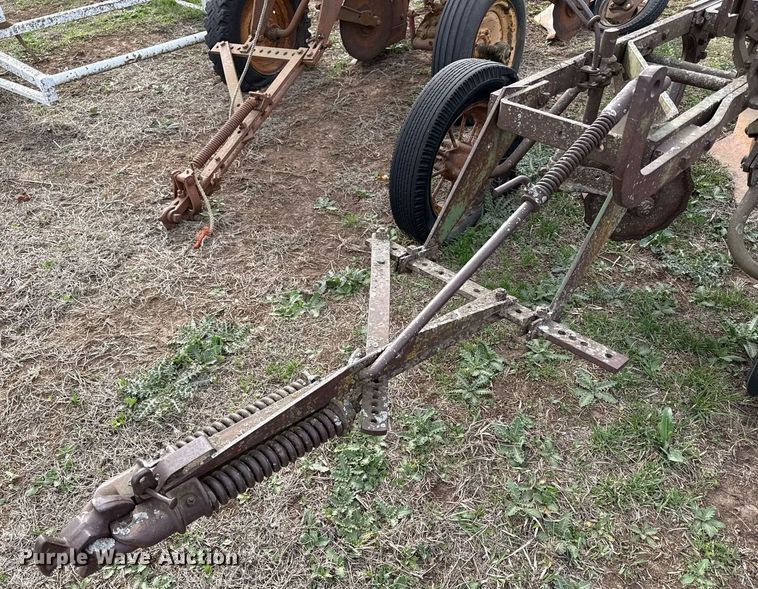 image for item DQ6510 (2) plows