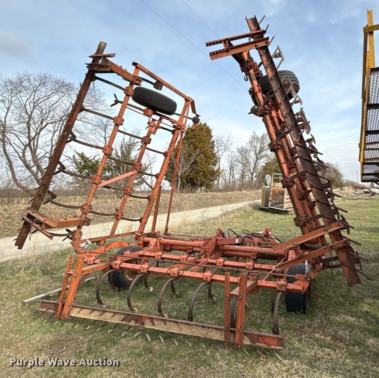 image for item DQ6514 Field cultivator