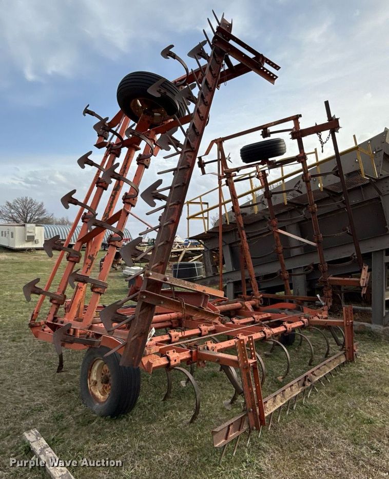 image for item DQ6514 Field cultivator