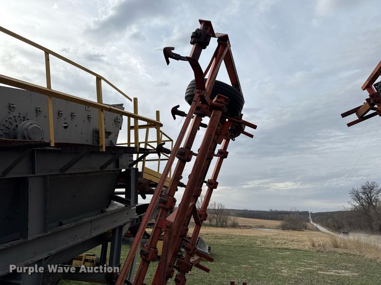 image for item DQ6514 Field cultivator