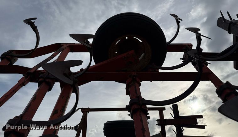 image for item DQ6514 Field cultivator