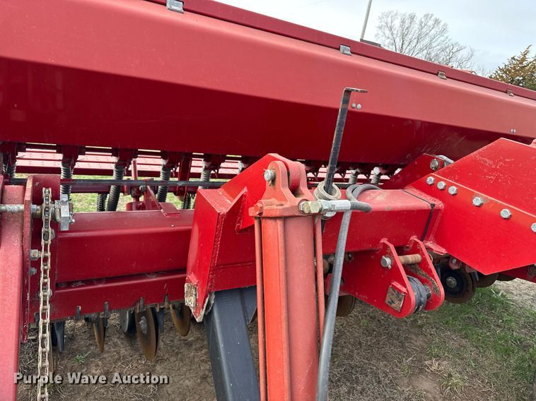 image for item DQ6516 Case IH 5400 no-till grain drill