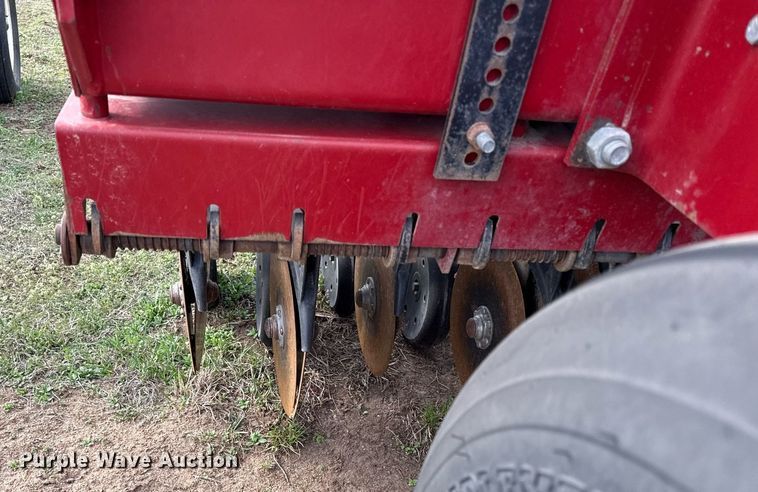 image for item DQ6516 Case IH 5400 no-till grain drill