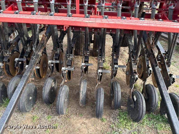 image for item DQ6516 Case IH 5400 no-till grain drill