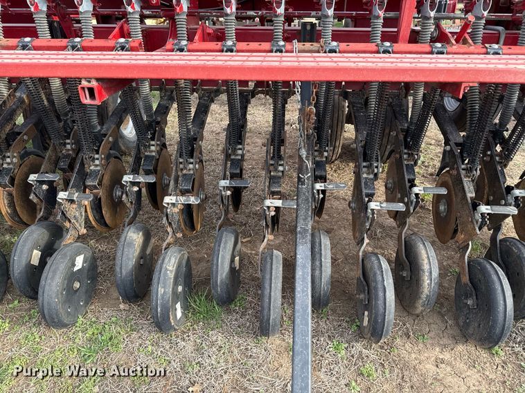 image for item DQ6516 Case IH 5400 no-till grain drill