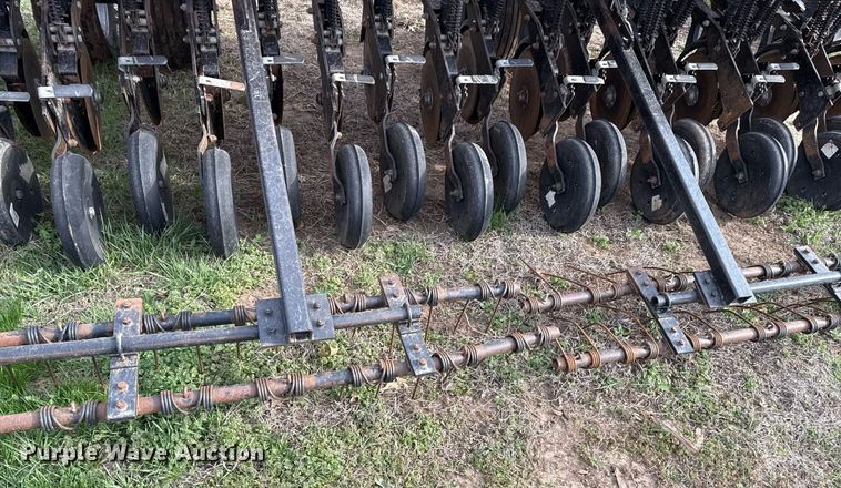 image for item DQ6516 Case IH 5400 no-till grain drill