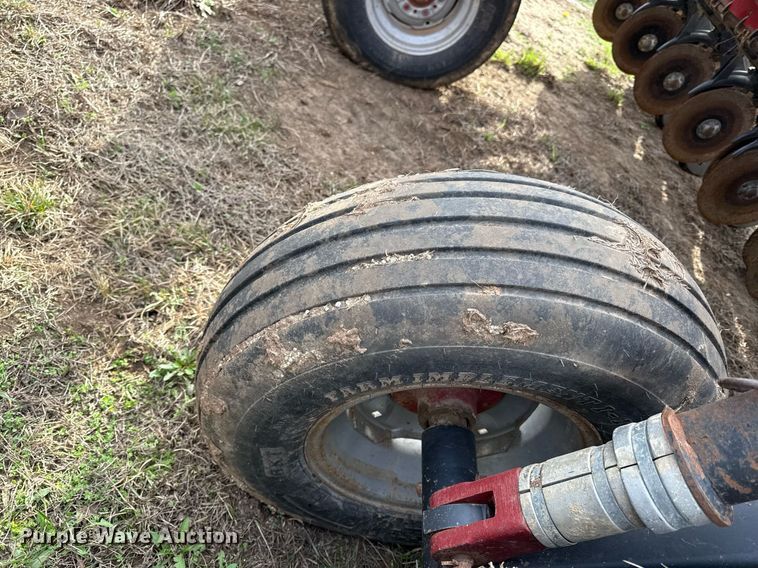 image for item DQ6516 Case IH 5400 no-till grain drill