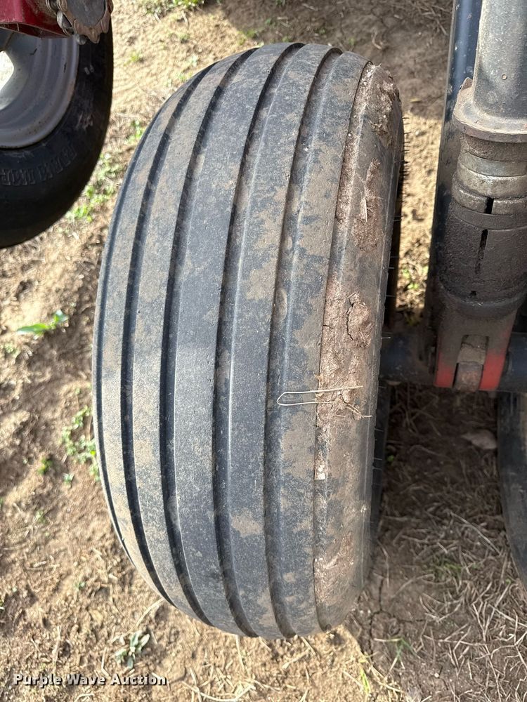 image for item DQ6516 Case IH 5400 no-till grain drill