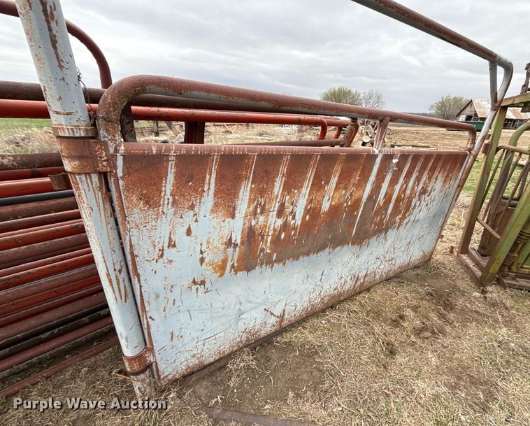 image for item DQ6519 Livestock equipment