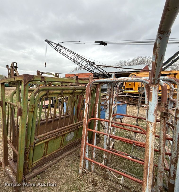 image for item DQ6519 Livestock equipment