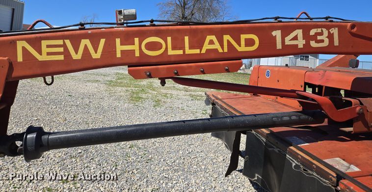 image for item DS5328 New Holland 1431 Discbine disc mower