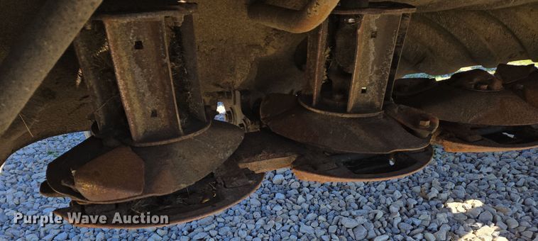 image for item DS5328 New Holland 1431 Discbine disc mower