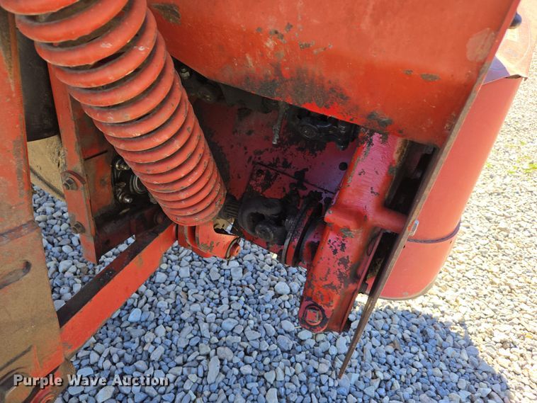 image for item DS5328 New Holland 1431 Discbine disc mower