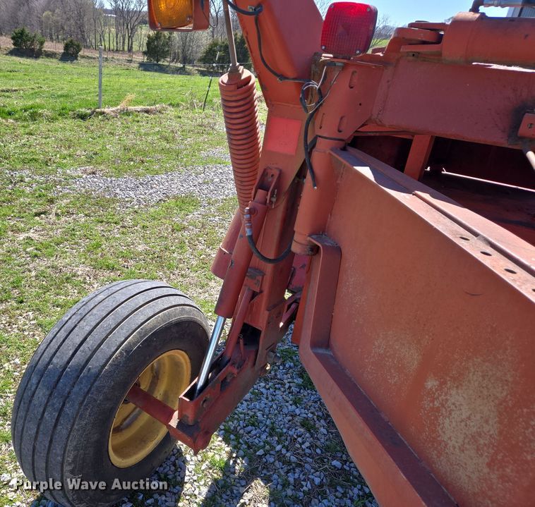 image for item DS5328 New Holland 1431 Discbine disc mower
