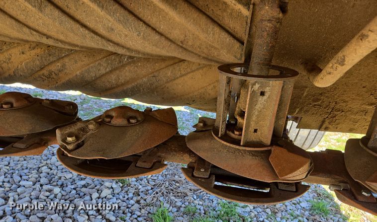 image for item DS5328 New Holland 1431 Discbine disc mower