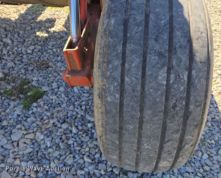 image for item DS5328 New Holland 1431 Discbine disc mower