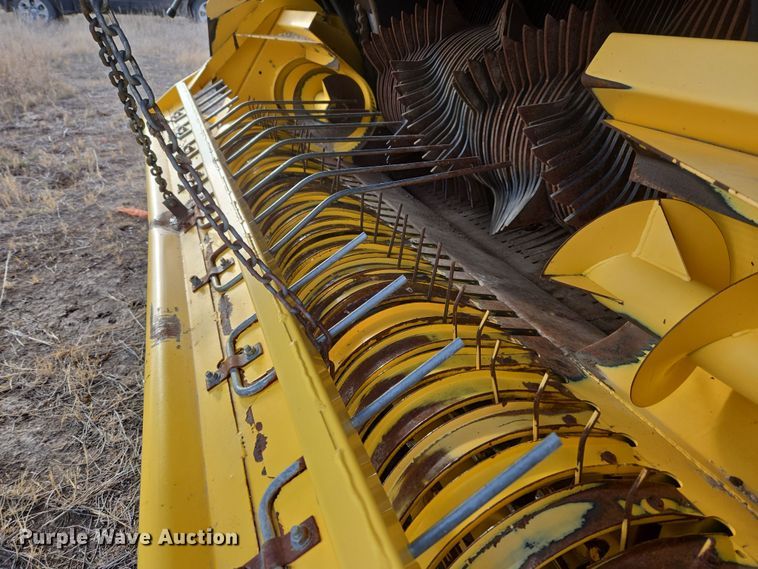 image for item DT7059 2005 New Holland BB960AR large square baler