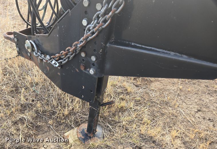 image for item DT7059 2005 New Holland BB960AR large square baler