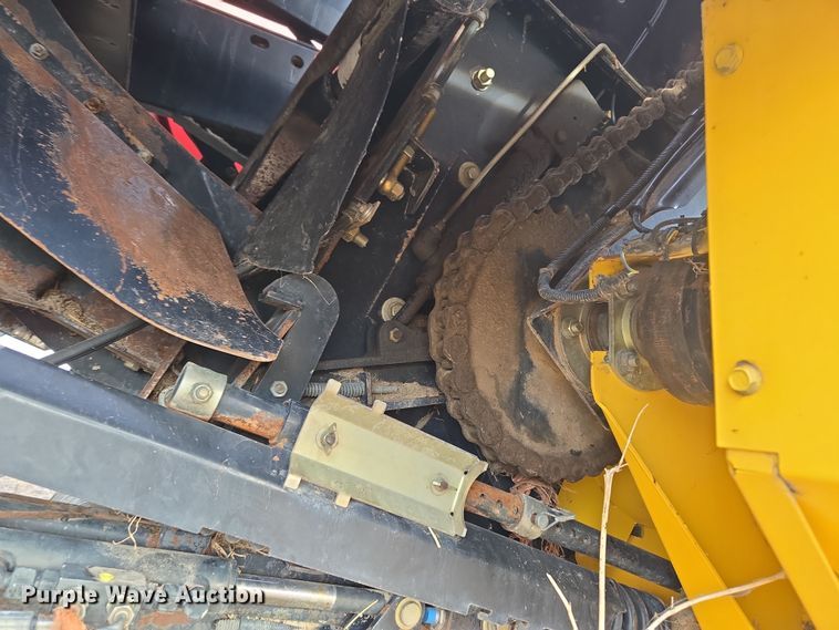 image for item DT7059 2005 New Holland BB960AR large square baler