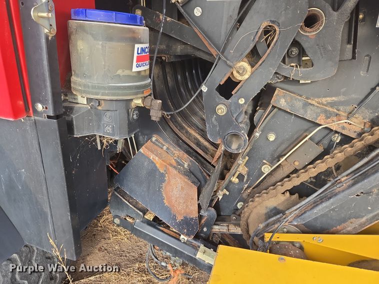 image for item DT7059 2005 New Holland BB960AR large square baler