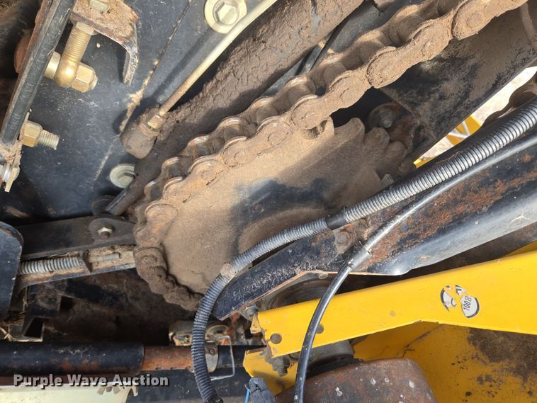 image for item DT7059 2005 New Holland BB960AR large square baler