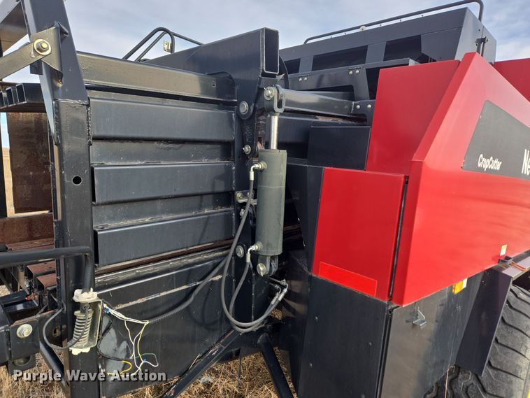 image for item DT7059 2005 New Holland BB960AR large square baler