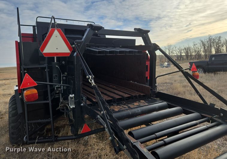 image for item DT7059 2005 New Holland BB960AR large square baler