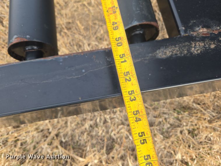 image for item DT7059 2005 New Holland BB960AR large square baler