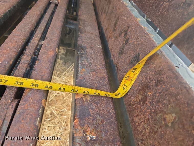 image for item DT7059 2005 New Holland BB960AR large square baler