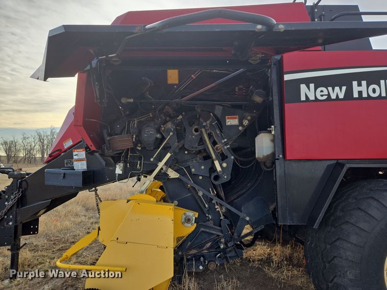 image for item DT7059 2005 New Holland BB960AR large square baler