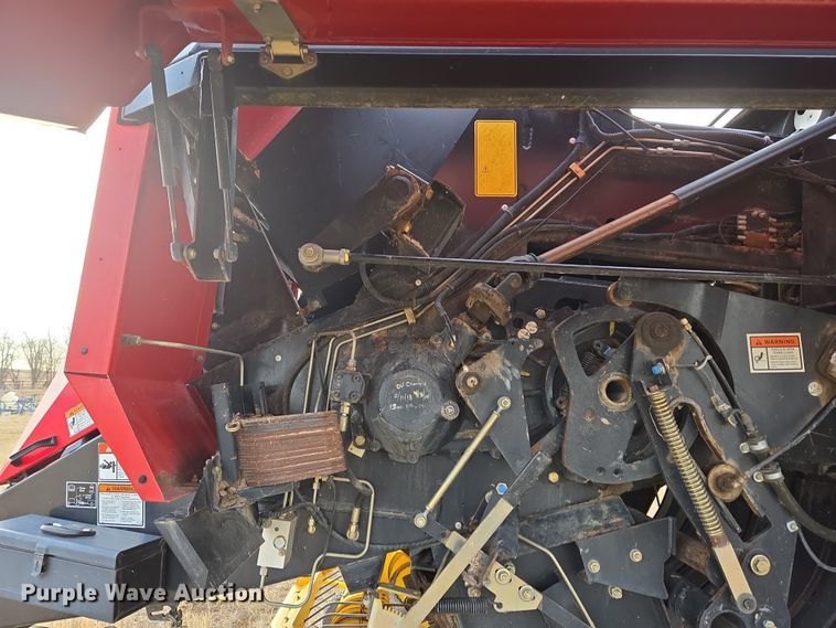 image for item DT7059 2005 New Holland BB960AR large square baler